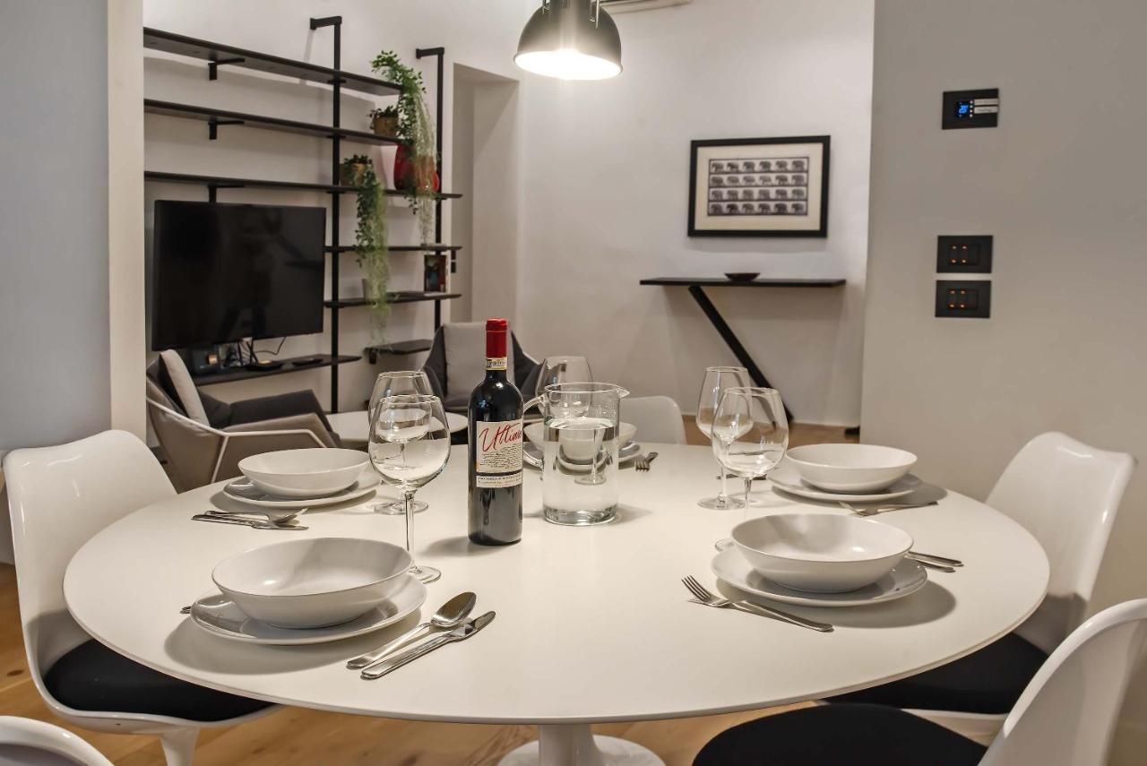 The Charm Of Santa Croce Appartement Florence Buitenkant foto