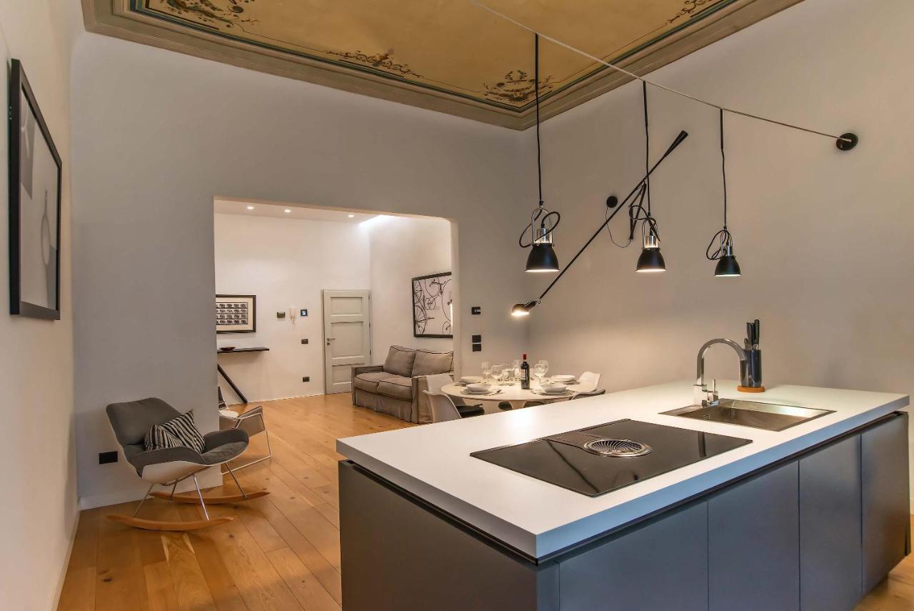 The Charm Of Santa Croce Appartement Florence Buitenkant foto